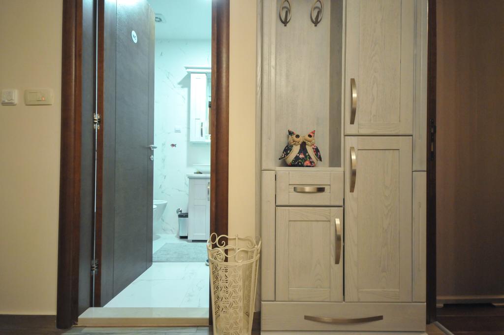 Lux Mms Apartment
